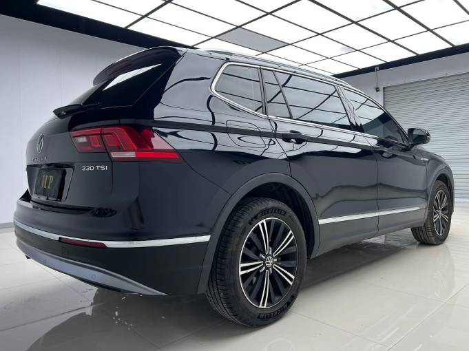 Volkswagen Tiguan из Китая — фото