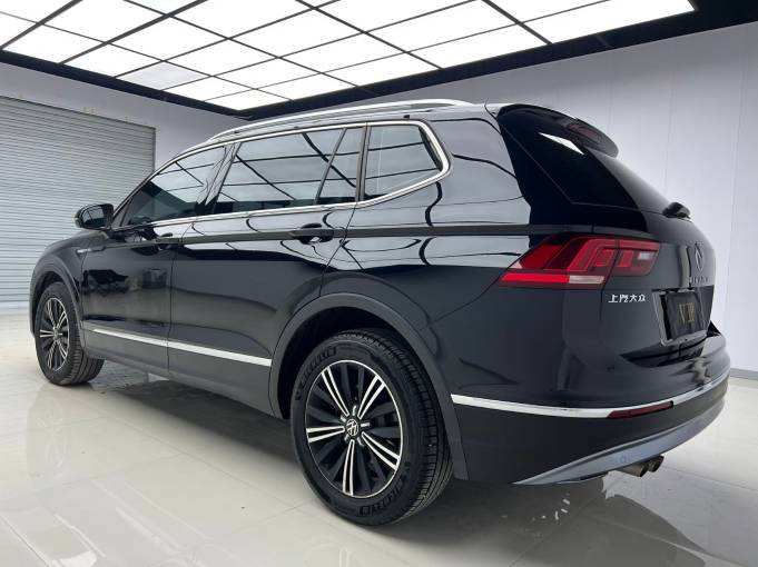 Volkswagen Tiguan из Китая — фото