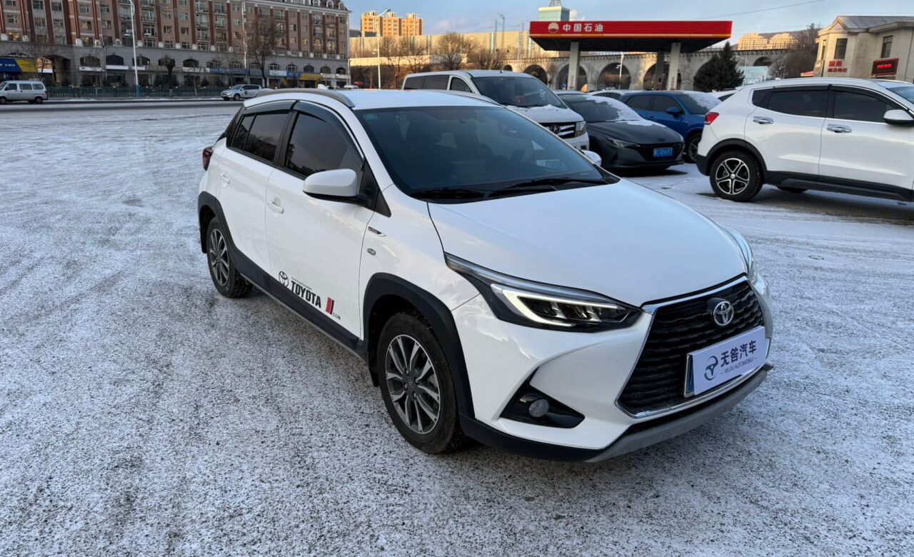 Toyota Yaris (2022) 1.5 CVT Luxury PLUS Edition