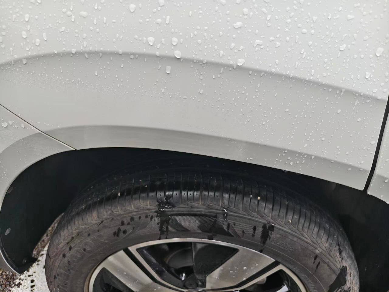 Кузов Volkswagen Tharu после полировки, царапина убрана