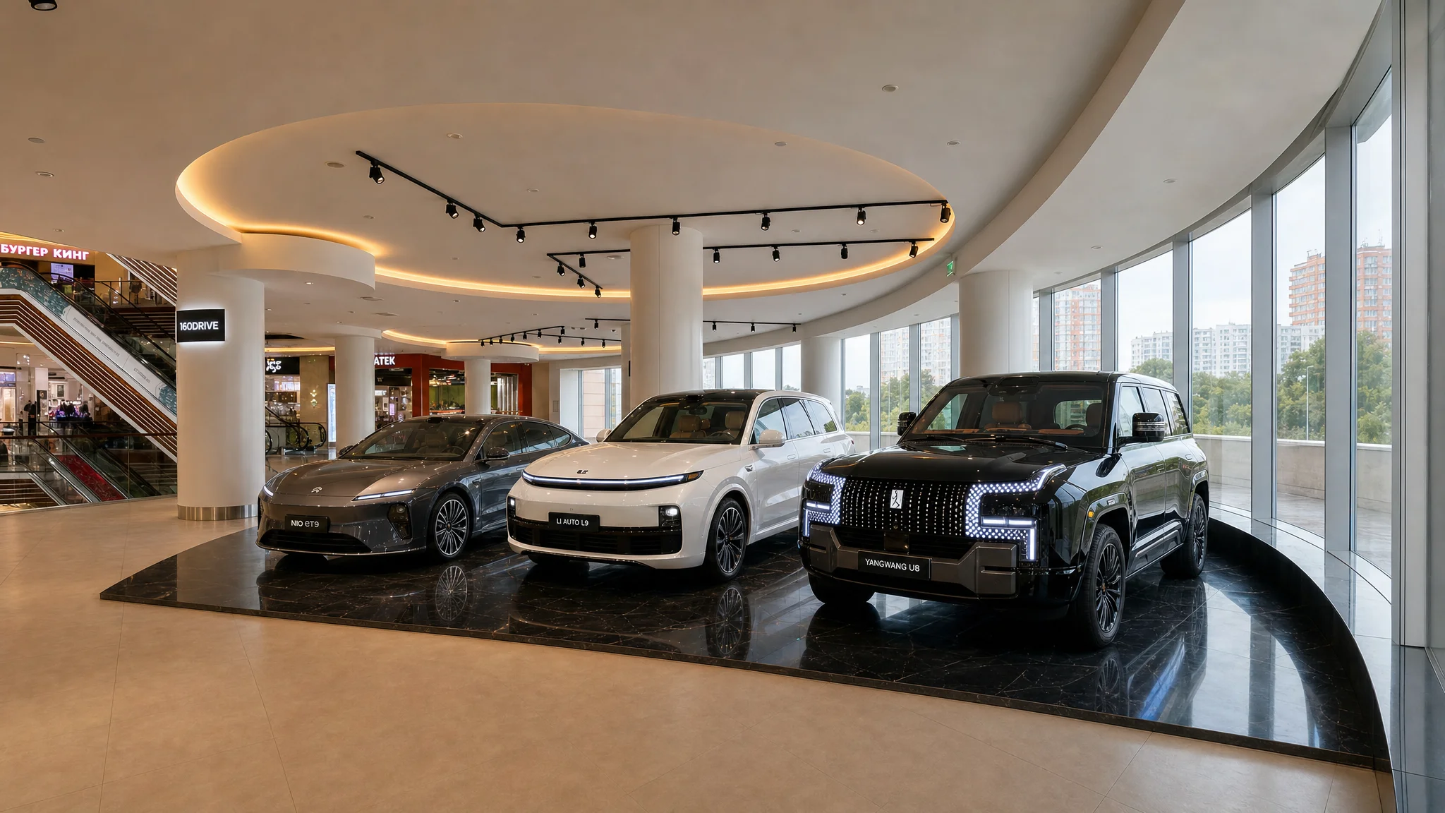 Авто на витрине 160DRIVE в Vegas Кунцево